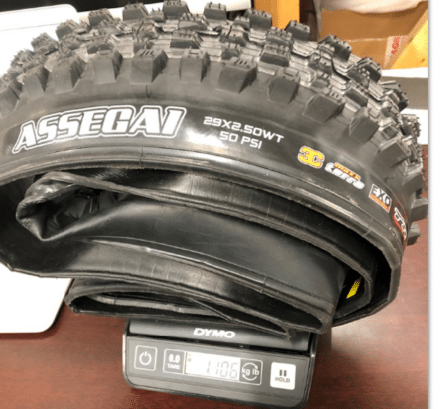 maxxis-assegai-27.5-2.5-owt-tire-actual-weight(2)