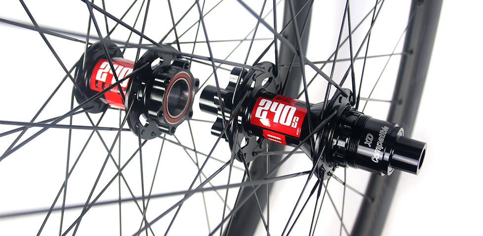 dt-swiss-240-road-disc-hubs